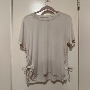 Lululemon Athletica Cream Short Sleeve Tee